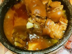 -云海肴·汽锅鸡·云南菜(天山百盛优客店)