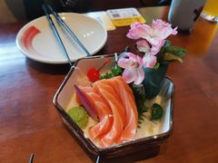 -8PINTS八品脱·日料·烧鸟·精酿小酒馆(莘庄店)