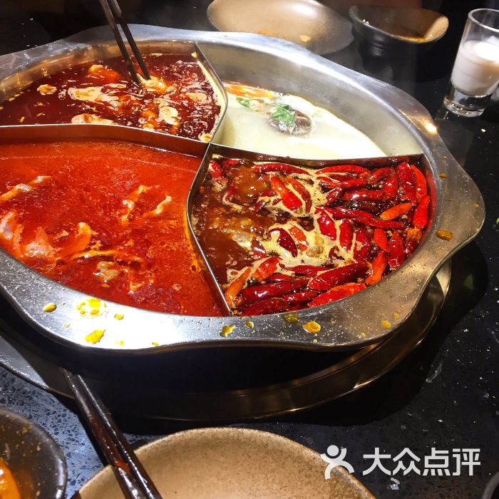 大四喜重庆老火锅图片 - 第1张