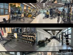 -岩顶健身(玄武店)