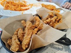-必胜客(康华路店)