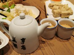 黄酒奶茶-香园茶社·金陵小灶(老门东店)