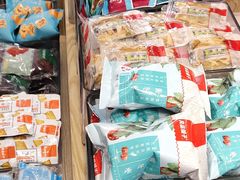 零售区-良品铺子(绵竹中心广场店)