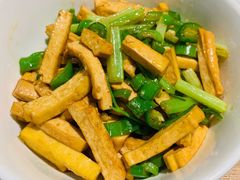 -费大厨辣椒炒肉(万家丽一店)