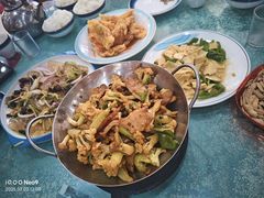 -鹤乡东北菜(崮山路店)