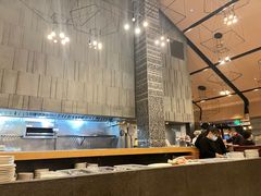 -WOLFGANG PUCK KITCHEN & BAR(迪士尼小镇店)