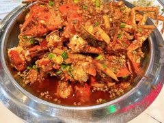-凤凰路何眼镜香辣蟹(花果园店)