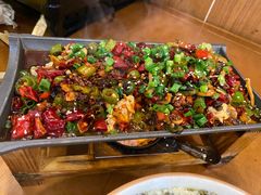 -石磨豆花家常菜·牦牛排土火锅