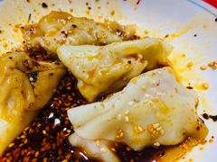 -八二小区抄手(龙湖上城天街店)