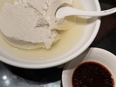 -土砂锅生态山庄·非遗砂锅雅鱼