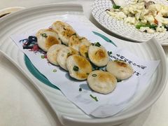 香煎墨鱼饼-东豪园林海鲜酒家(南港路辅路店)