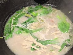 -陈大锅·岳阳鱼馆·地道岳阳菜(美食街店)