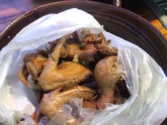盐焗乳鸽-飞尝蚝·顺德菜·鱼生(顺德总店)