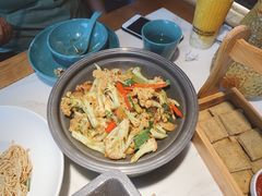 -荷塘秋月·本帮江浙菜(国权路店)