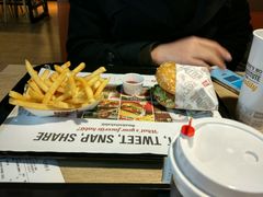 -The Habit Burger Grill 哈比特汉堡(复兴soho店)