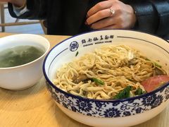 -镇南锅盖面馆(解放路店)