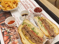 -The Habit Burger Grill 哈比特汉堡(世博店)