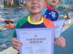 -鲨鱼游泳培训中心