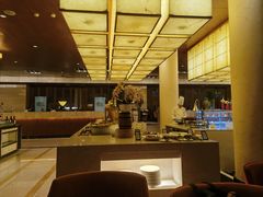 -东西风牛排馆周末烧烤自助(首都机场希尔顿店)