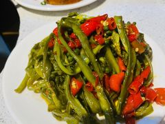 椒麻贡菜-贵州辣子鸡番茄鸡