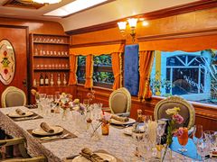 -火车头法国西餐厅