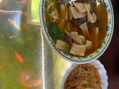 -金杨拉面王小吃面馆·牛三宝面·红烧牛肉粉