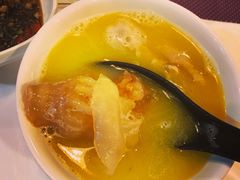 -鲜入围煮花胶鸡海鲜火锅