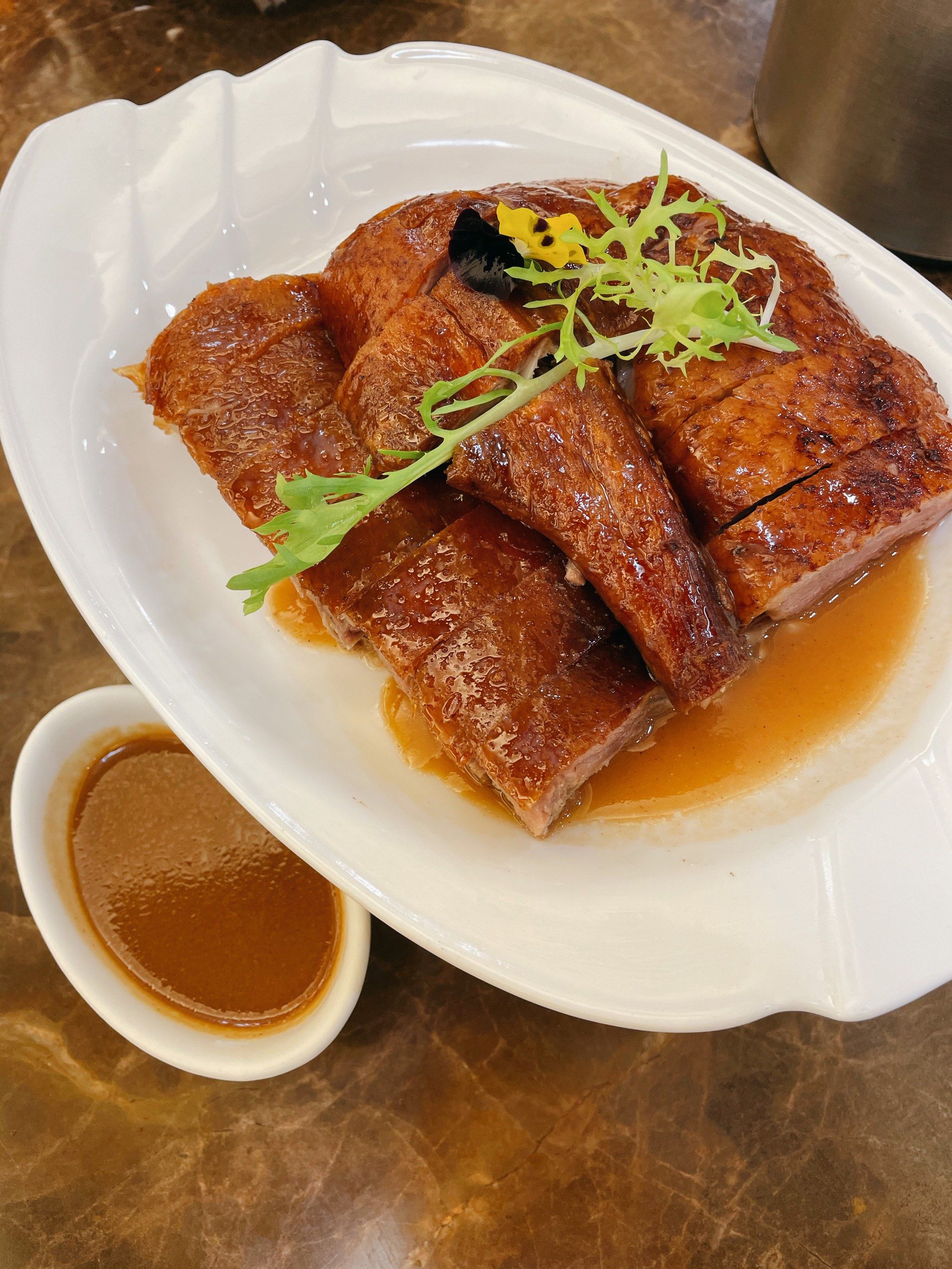 阳朔探店|来阳朔一定要吃的椿记烧鹅!