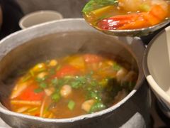 -大头虾越式风味餐厅(光明广场店)