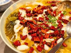 -禄鼎记·排队俩小时都要吃的酸菜鱼(石牌桥店)