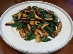-吴记酱骨炖菜馆(康安路店)
