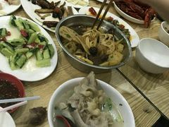 -雷祖芳老妈蹄花店
