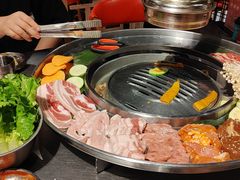 -哈哈碳都·牛肋条无限自助烤肉(台江万达店)