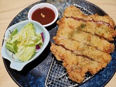 炸猪排定食-越光米贩精致料理餐厅(金鹰店)