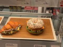 -Tims天好咖啡·贝果(东吴龙湖天街店)