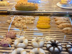 -小蜜蜂·Bakery&Coffee(翰子花园店)