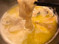 -鲜入围煮花胶鸡海鲜火锅