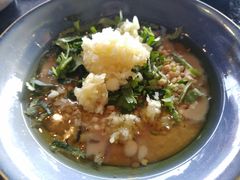 -三个四川人火锅(华联商厦店)