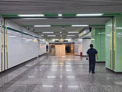 -徐汇日月光地下停车场