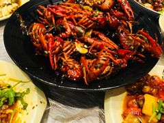-巴厘龙虾·榜首油焖大虾(音乐学院·沿江酒馆店)