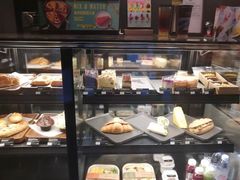 面包甜点陈列柜-星巴克(浙大紫金港校区店)