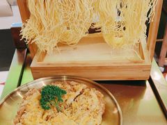 -洪氏嗨捞·广东猪肚鸡·椰子鸡火锅(西咸万象城店)