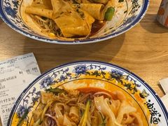 -陕味食族油泼面(工商大学店)