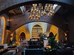 -The ROOF (通盈中心店)