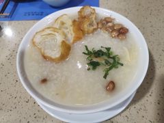 荔湾艇仔粥-点都德(春熙路群光广场店)