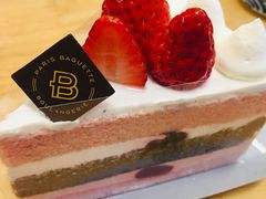 草莓果碎小蛋糕-巴黎贝甜(五道口店)