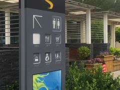 -窦店服务区-停车场