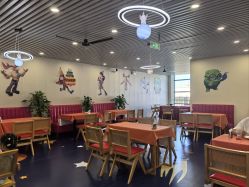 -欧酷世界动力星球(王府井奥莱UP TOWN店)