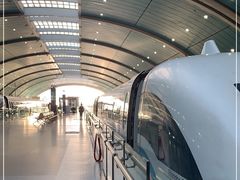 -龙阳路磁悬浮列车总站-停车场