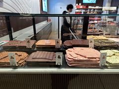 -Laderach 莱德拉(上海环贸iapm店)